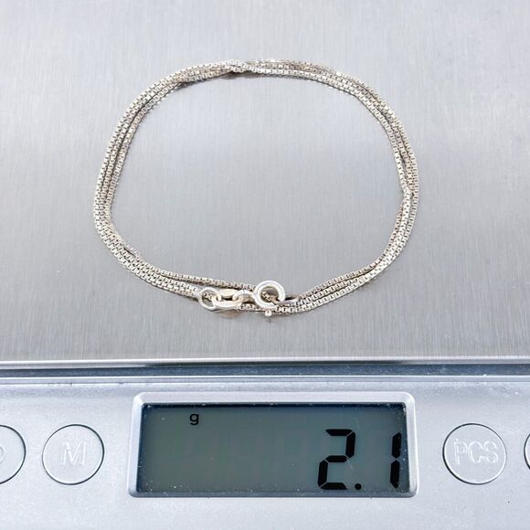 Vintage BSI Sterling Silver 925 0.9mm Box Chain Necklace 18" - Picture 3 of 3